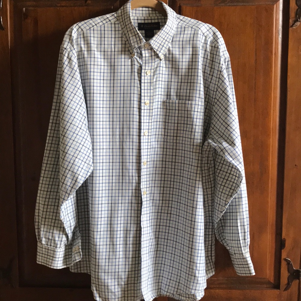 Men’s Brooks Brothers dress/casual shirt